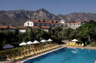 The Ship Inn Hotel & Villas