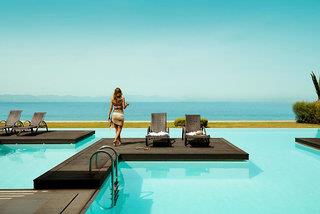 Ixian Grand & All Suites