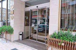 Grand Ant Hotel
