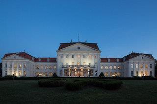 Austria Trend Schloss Wilhelminenberg